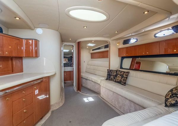 Sea Ray 410 Express Cruiser image