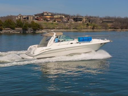 Sea Ray 410 Express Cruiser image