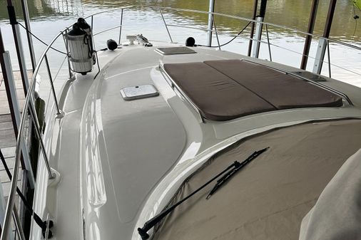 Sea Ray 410 Express Cruiser image