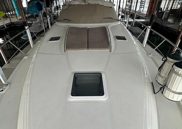 Sea Ray 410 Express Cruiser image