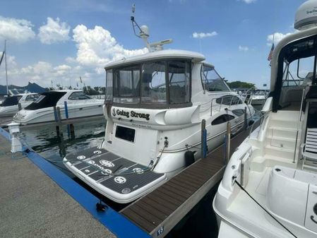 Cruisers Yachts 455 Express Motor Yacht image