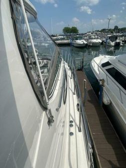 Cruisers Yachts 455 Express Motor Yacht image