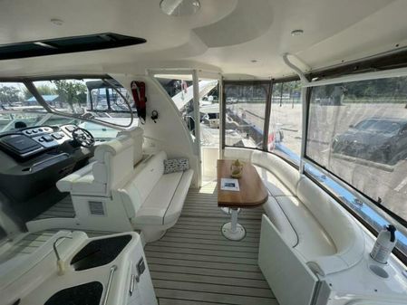 Cruisers Yachts 455 Express Motor Yacht image