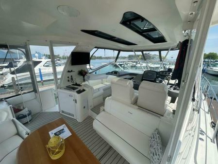 Cruisers Yachts 455 Express Motor Yacht image