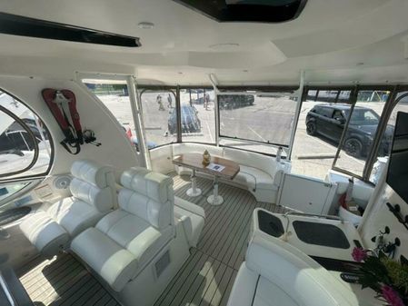 Cruisers Yachts 455 Express Motor Yacht image