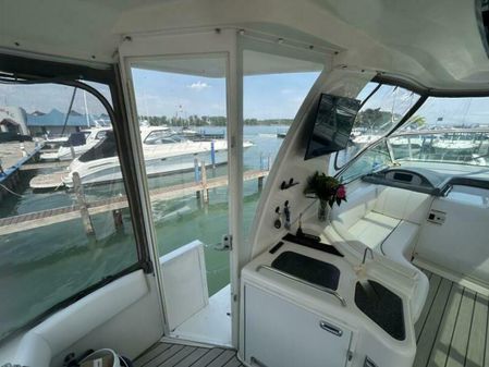 Cruisers Yachts 455 Express Motor Yacht image