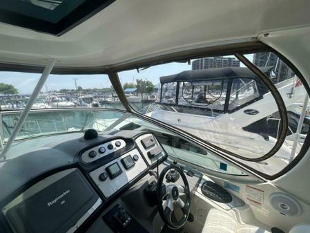 Cruisers Yachts 455 Express Motor Yacht image