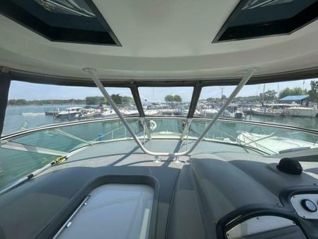 Cruisers Yachts 455 Express Motor Yacht image