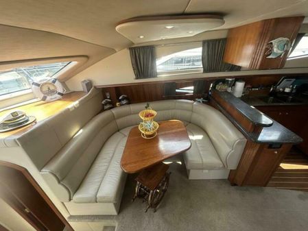 Cruisers Yachts 455 Express Motor Yacht image