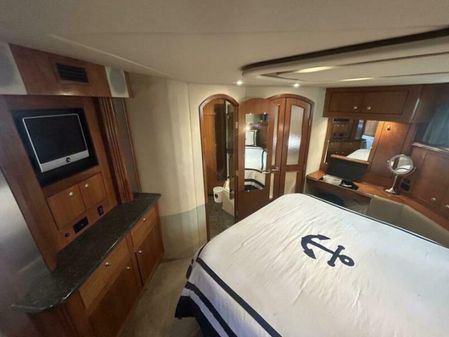 Cruisers Yachts 455 Express Motor Yacht image