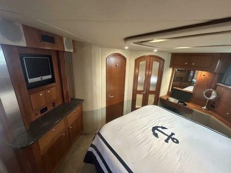 Cruisers Yachts 455 Express Motor Yacht image