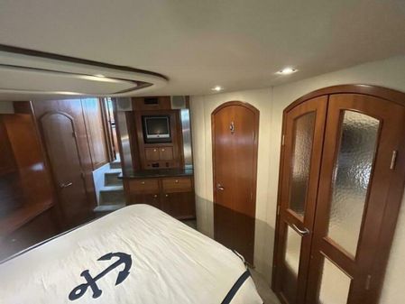 Cruisers Yachts 455 Express Motor Yacht image