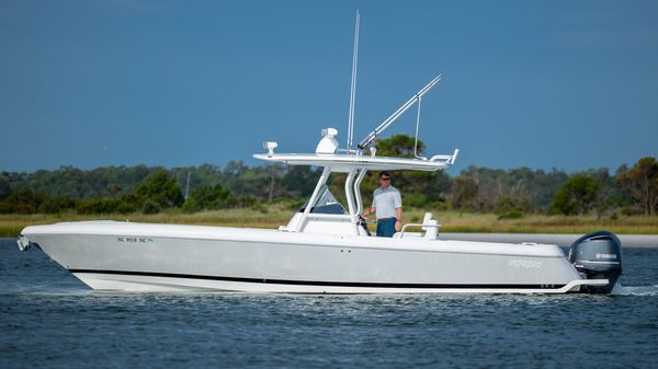 Intrepid 327 Center Console 