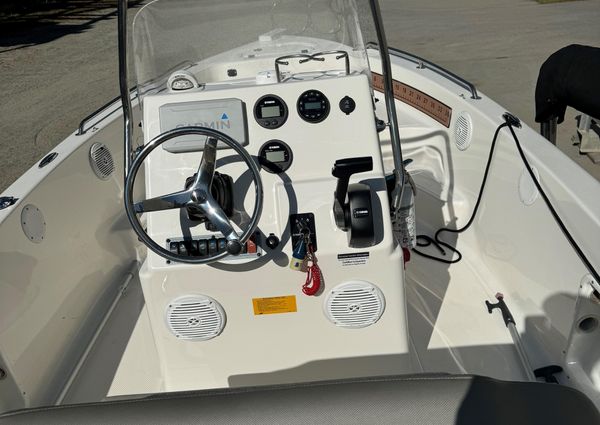 Key-west 176-CENTER-CONSOLE image