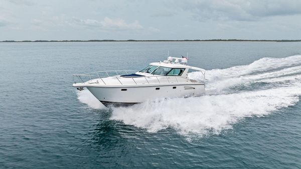 Tiara Yachts 4400 Sovran image