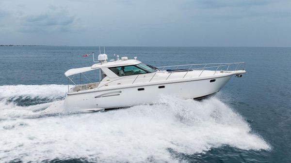 Tiara Yachts 4400 Sovran image