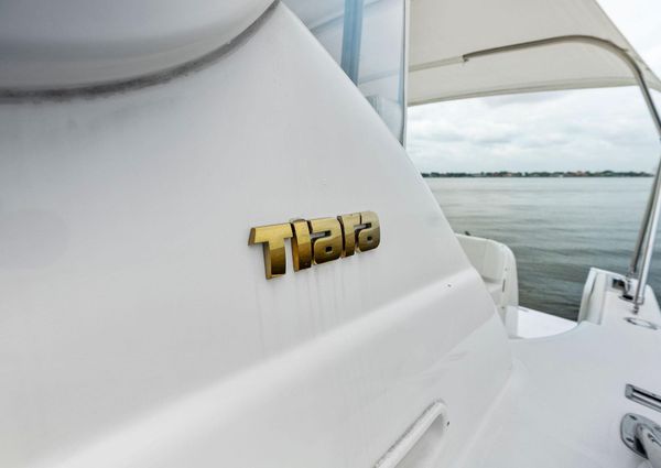 Tiara Yachts 4400 Sovran image