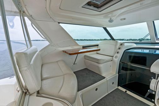 Tiara Yachts 4400 Sovran image