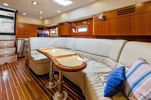 Tiara Yachts 4400 Sovran image