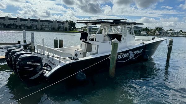 Conch 47 Center Console 