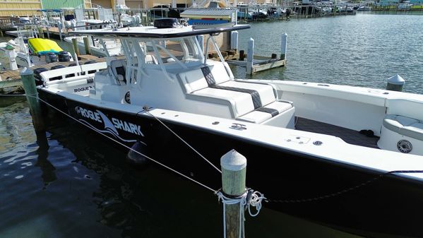 Conch 47 Center Console image