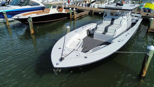 Conch 47 Center Console image