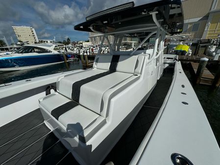 Conch 47 Center Console image