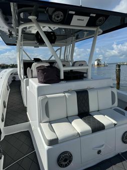 Conch 47 Center Console image