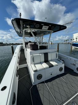 Conch 47 Center Console image