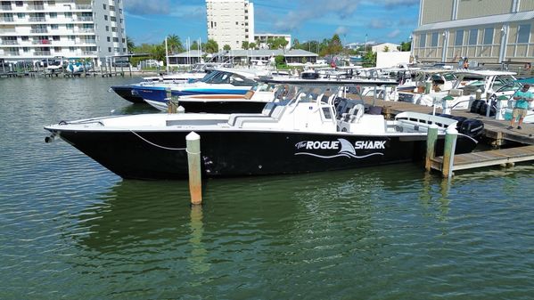 Conch 47 Center Console image