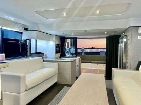 Fountaine Pajot MY6 image