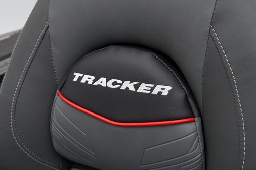 Tracker Targa V-19 WT image