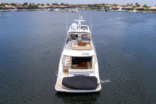 Sea Ray L590 Fly image