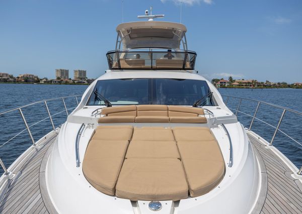 Sea Ray L590 Fly image