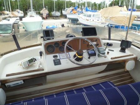 1984 Mainship MK III Port Charlotte, Florida - Whiteaker Yacht Sales