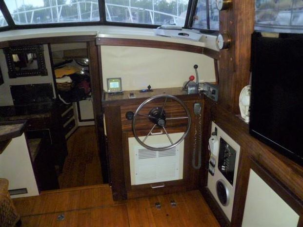 1984 Mainship MK III Port Charlotte, Florida - Whiteaker Yacht Sales