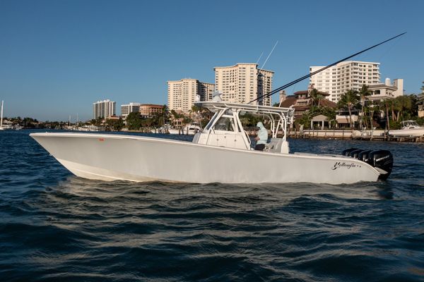 Yellowfin 39 - main image