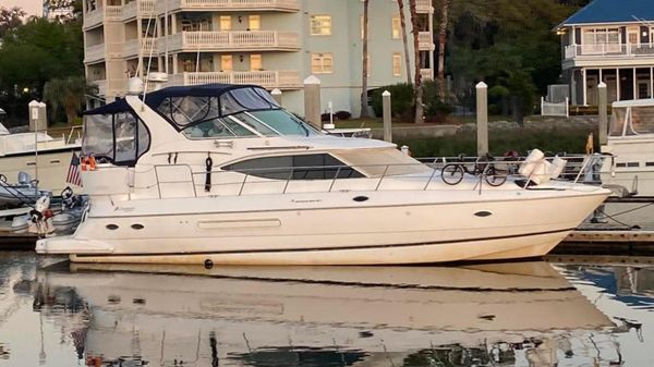 Cruisers Yachts 4450 Express