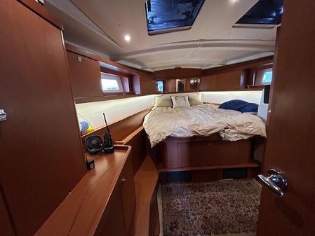 Beneteau Oceanis 45 image