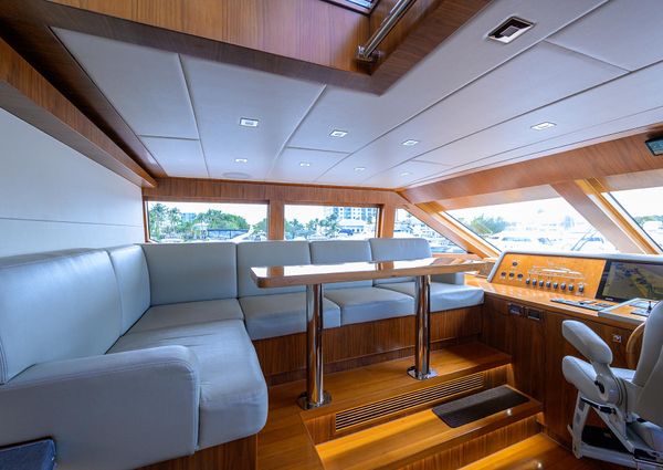 Hargrave 100 RAISED PILOTHOUSE image