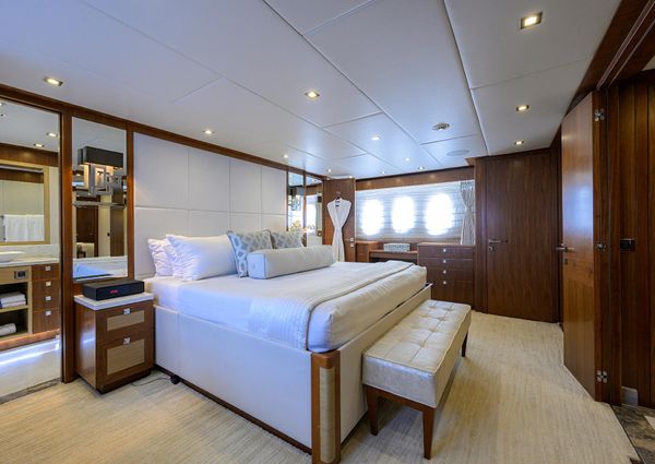 Hargrave 100 RAISED PILOTHOUSE image