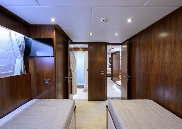 Hargrave 100 RAISED PILOTHOUSE image