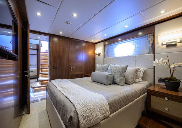 Hargrave 100 RAISED PILOTHOUSE image