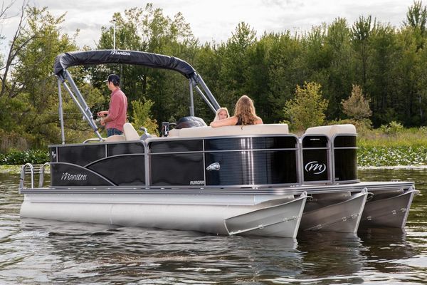 Manitou 20 Aurora LE Angler - main image