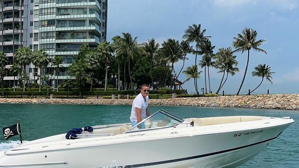 Chris-Craft Launch 22