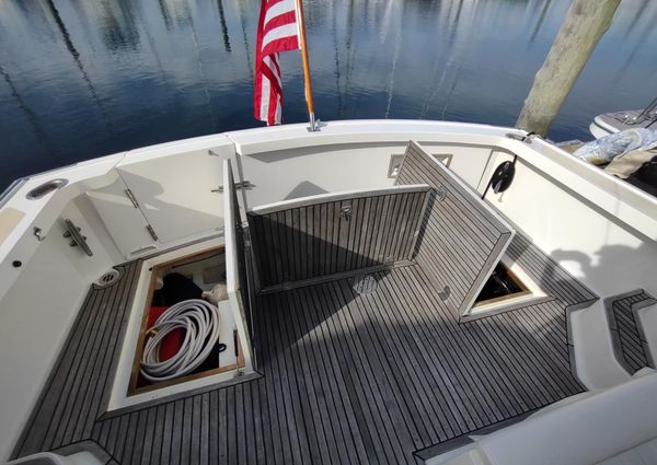 Grand Banks Eastbay 38 image