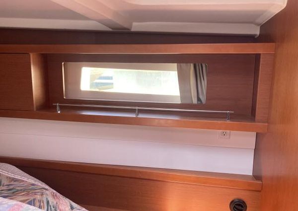 Beneteau Oceanis 45 image