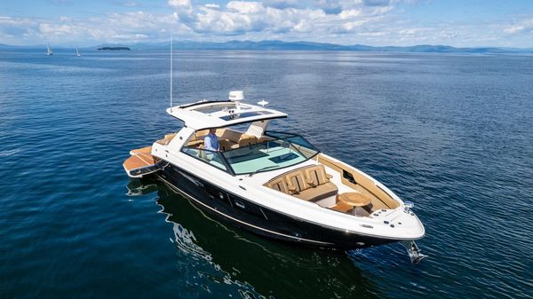 Sea Ray SLX 400