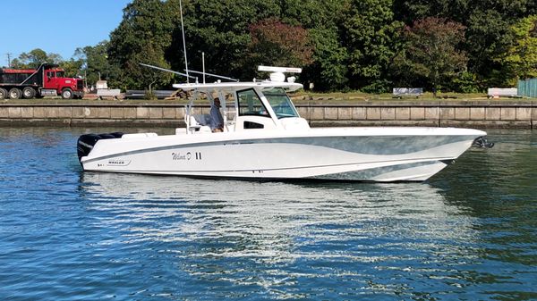 Boston Whaler 370 Outrage