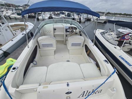 Sea Ray 225 Weekender image